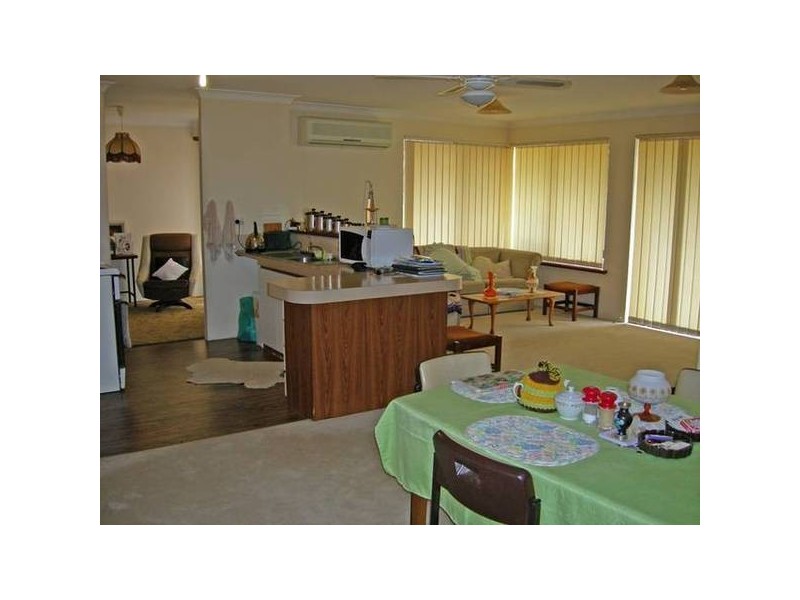 4 Adams Court, Kelmscott WA 6111