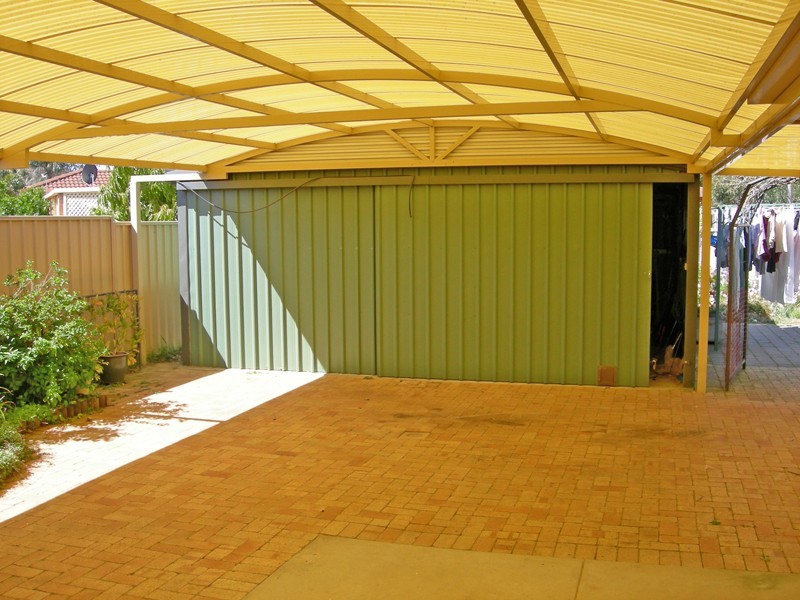 12 Morgan Road, Seville Grove WA 6112