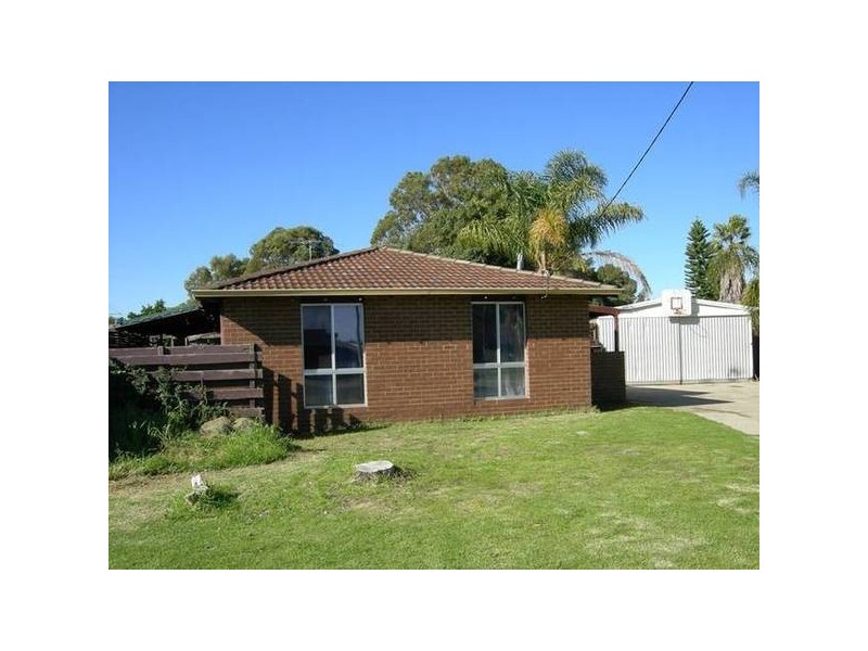10 Ikara Place, Armadale WA 6112