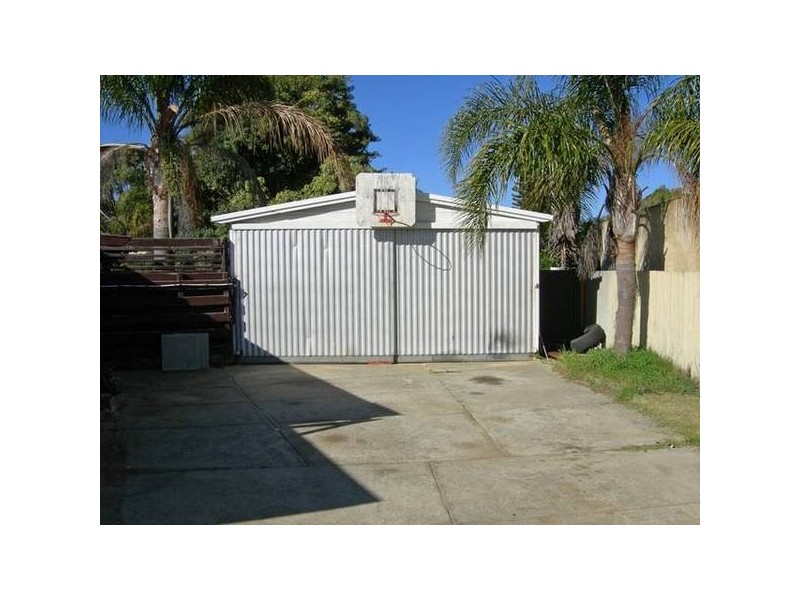 10 Ikara Place, Armadale WA 6112