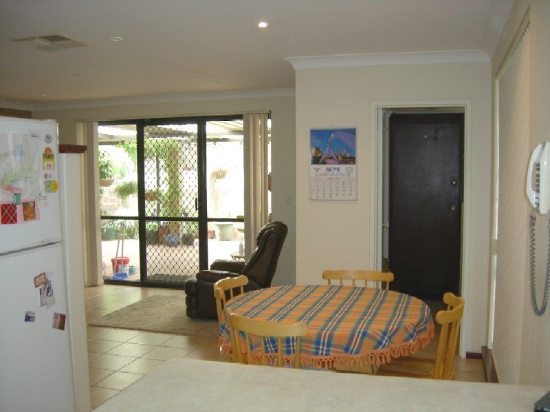 50 Ashley Drive, Kelmscott WA 6111