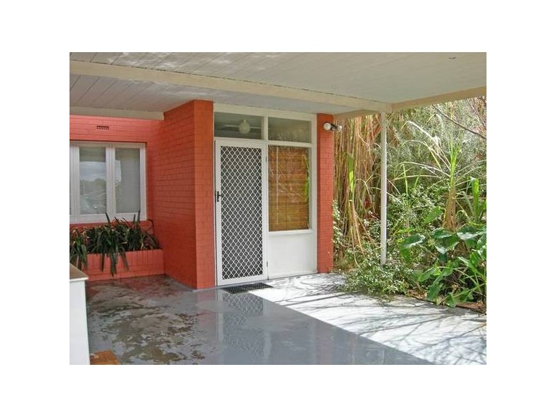 8 Maydwell Way, Calista WA 6167