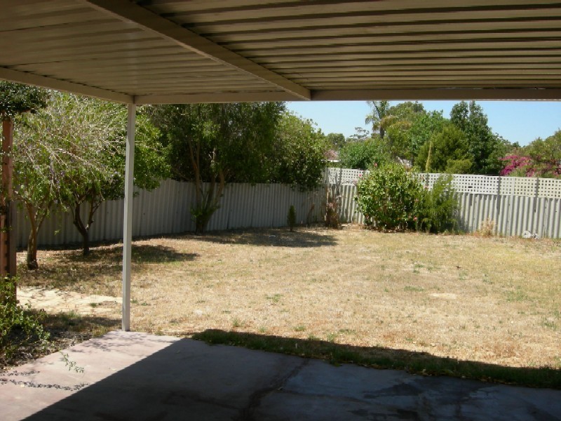 30 Cordelia Road, Armadale WA 6112