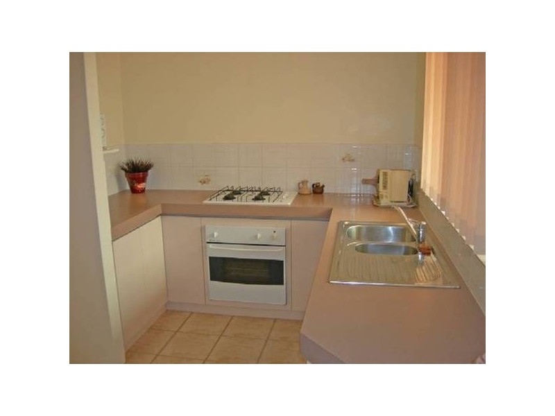 10/31 Third Avenue, Kelmscott WA 6111