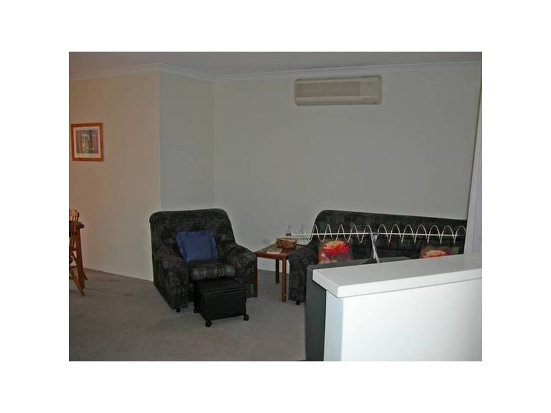 10/31 Third Avenue, Kelmscott WA 6111