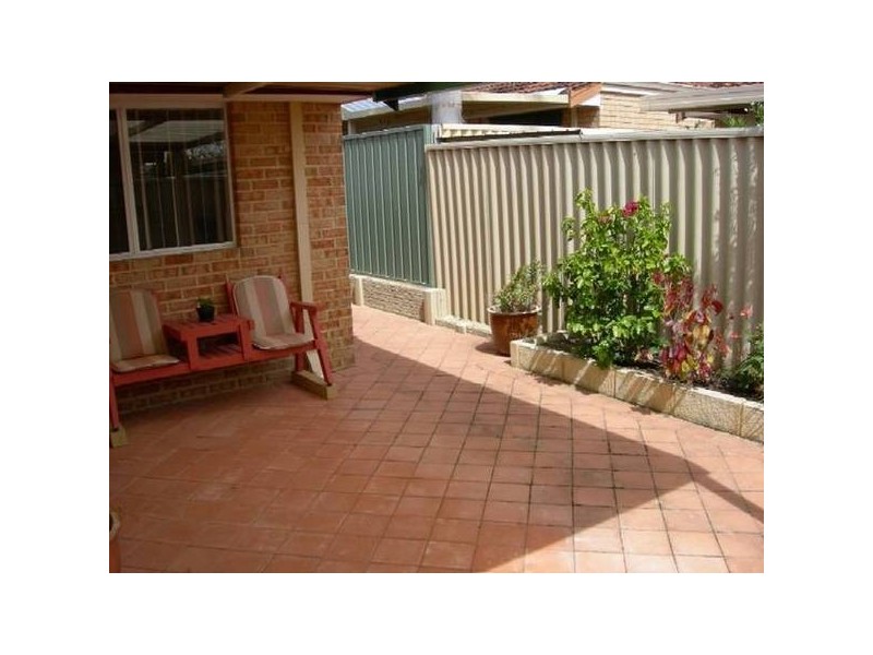 10/31 Third Avenue, Kelmscott WA 6111