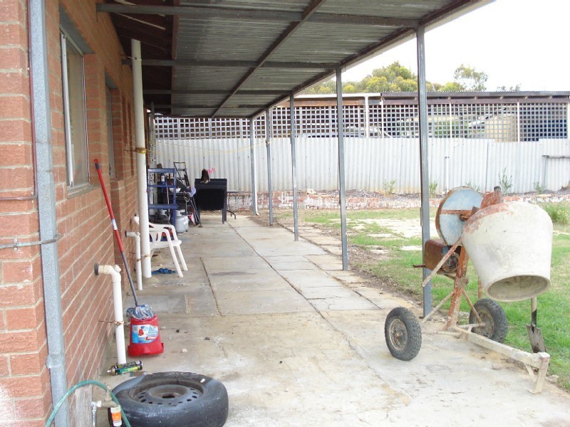 15 Parker Avenue, Mount Nasura WA 6112