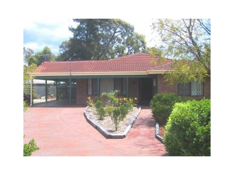 31 Cullen Court, Camillo WA 6111