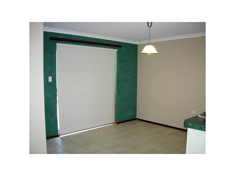 32 Stepney Rd, Armadale WA 6112