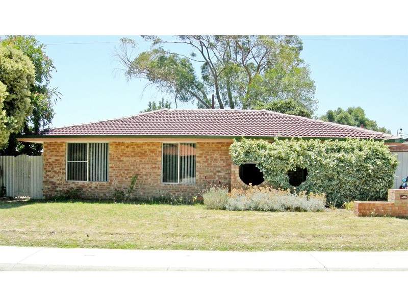 30 Cordelia Rd, Armadale WA 6112