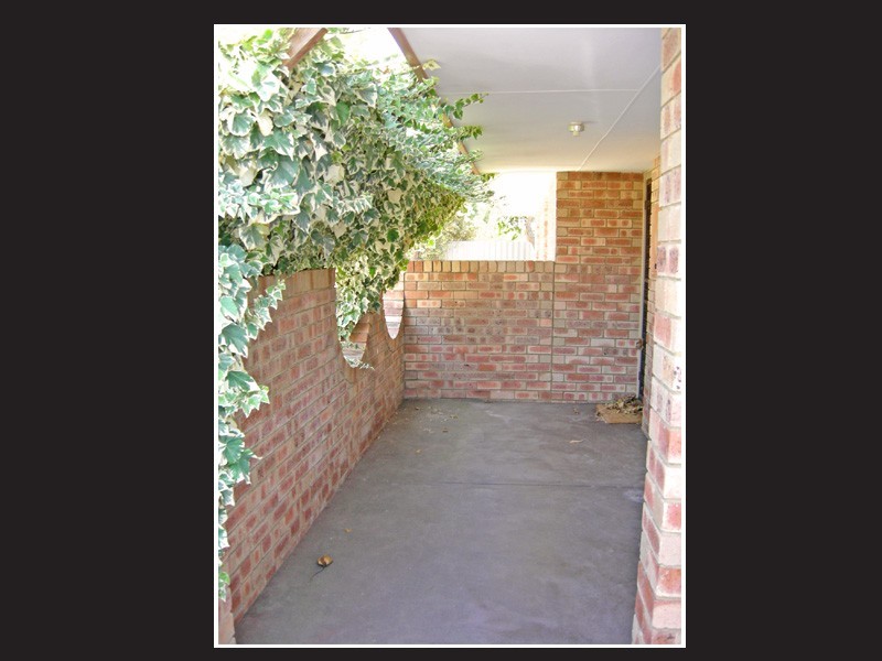 30 Cordelia Rd, Armadale WA 6112