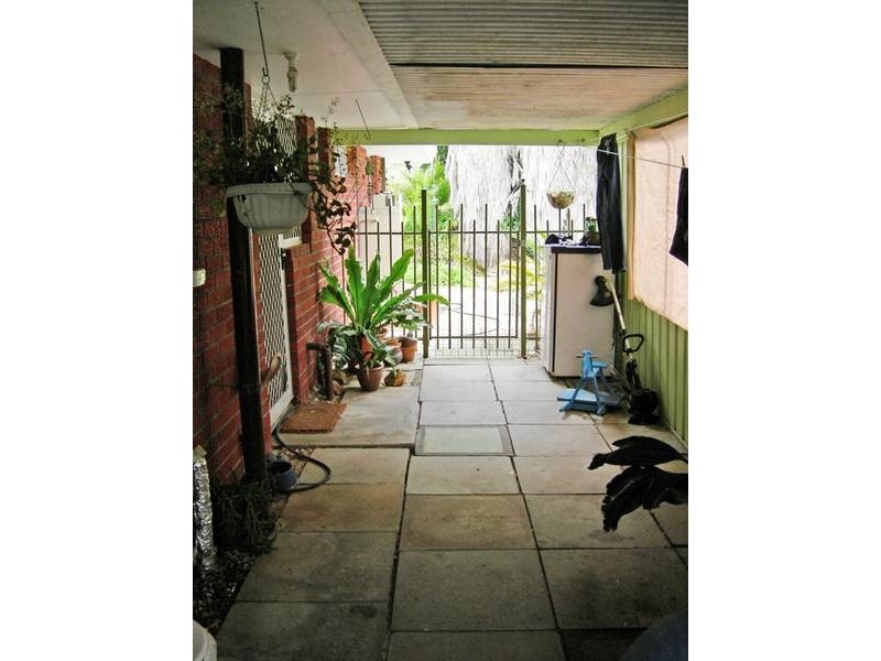 14 Blackburne Drive, Kelmscott WA 6111