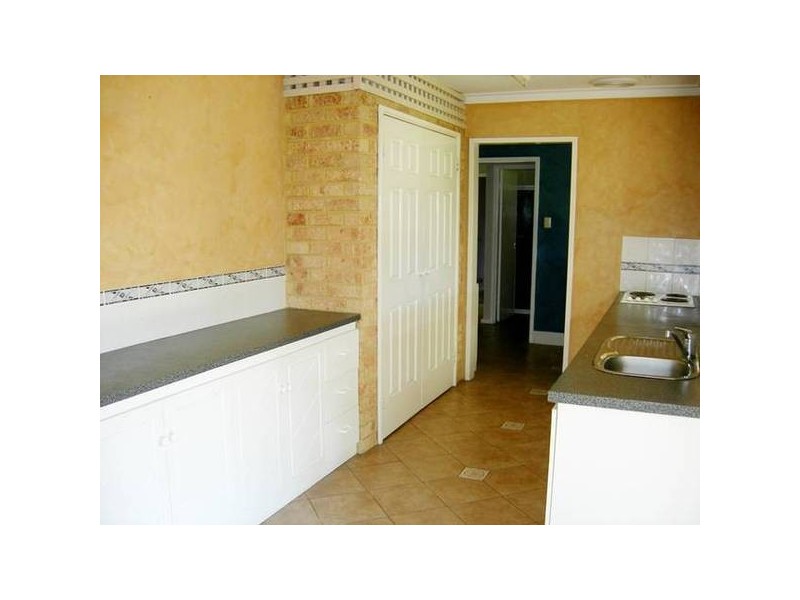 1 Tara Way, Kelmscott WA 6111