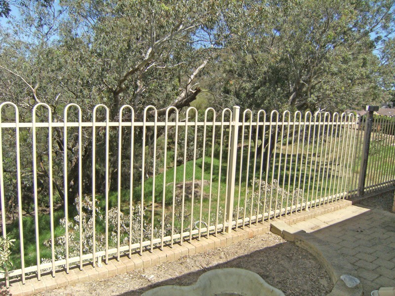 18/4 Page Road, Kelmscott WA 6111