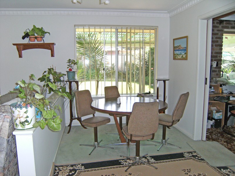 4 Wright Place, Kelmscott WA 6111
