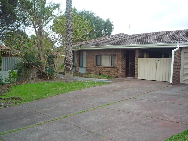 16 Felicia Place, Camillo WA 6111