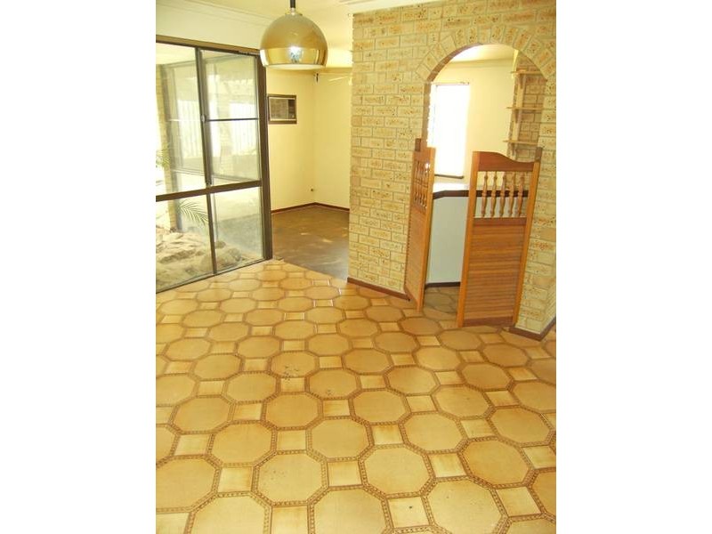 20 Kidbroke Place, Kelmscott WA 6111