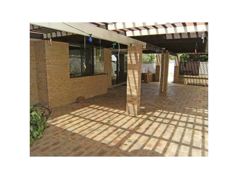20 Kidbroke Place, Kelmscott WA 6111