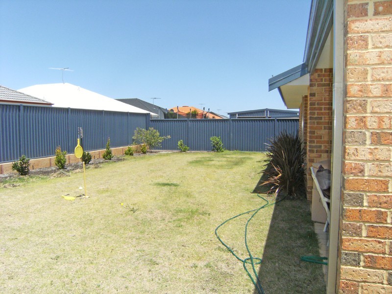 5 Marr Street, Byford WA 6122