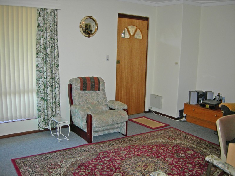 8 Galliers Avenue, Armadale WA 6112