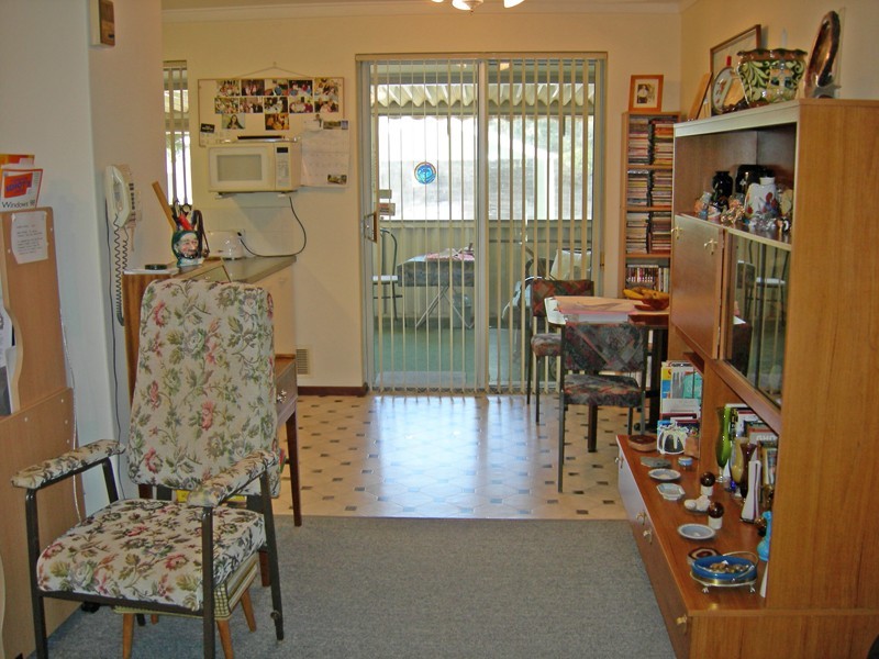 8 Galliers Avenue, Armadale WA 6112