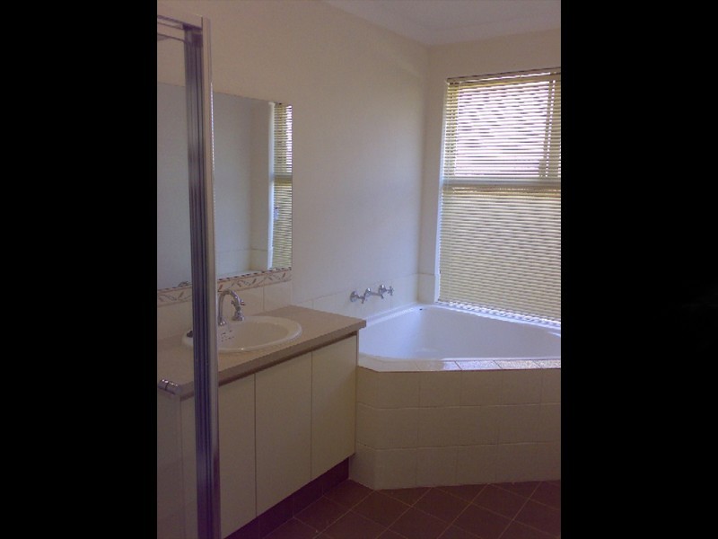 13 Hunt Road, Byford WA 6122