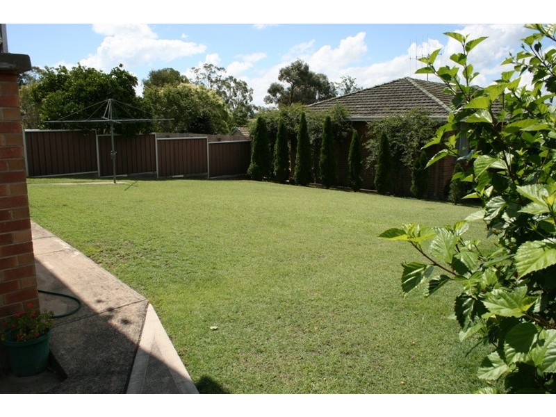 2 Carlton Avenue, Dungog NSW 2420