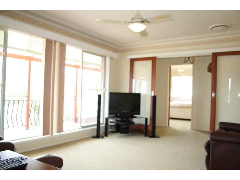 2 Carlton Avenue, Dungog NSW 2420