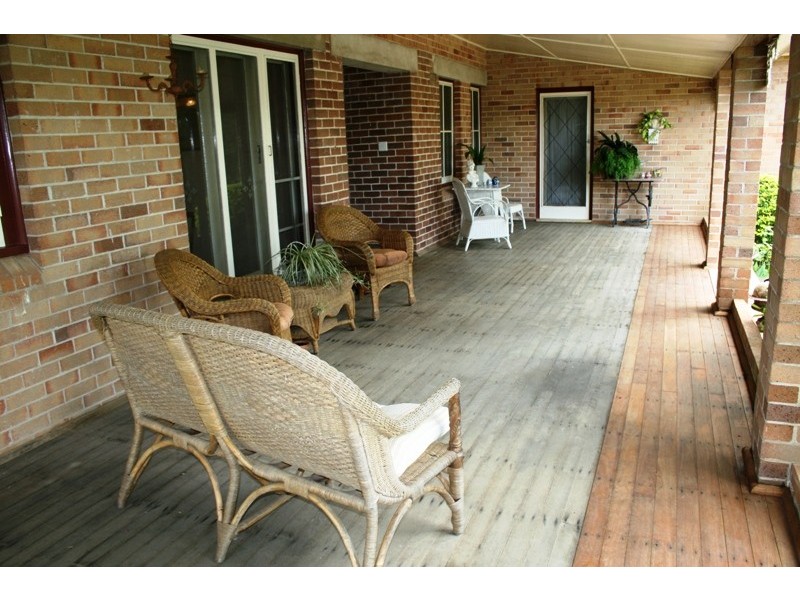 12 Carlton Avenue, Dungog NSW 2420
