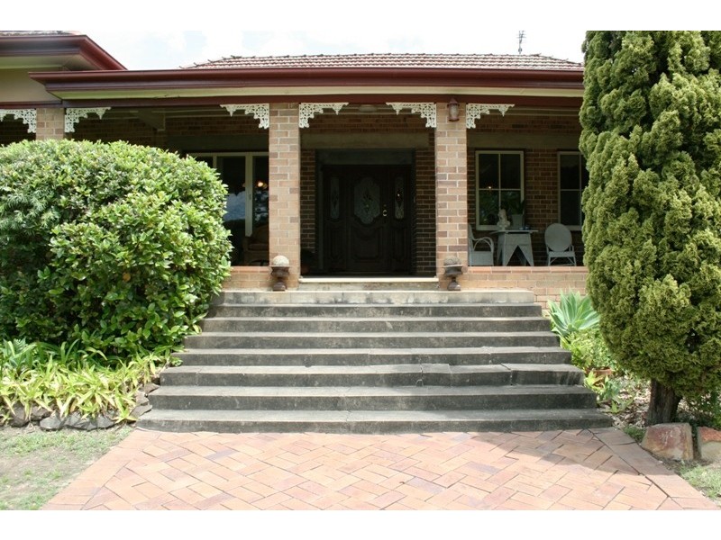 12 Carlton Avenue, Dungog NSW 2420