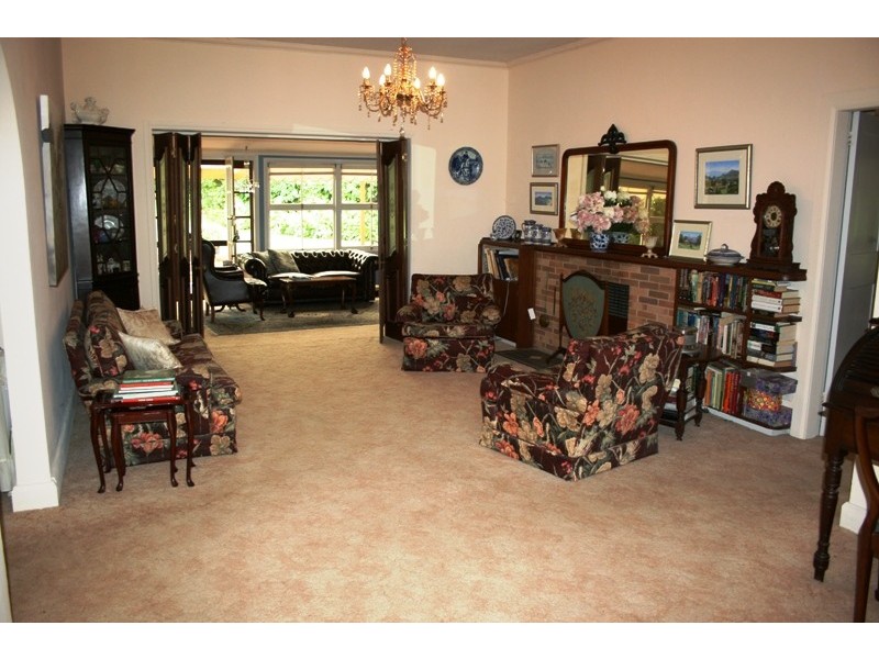 12 Carlton Avenue, Dungog NSW 2420