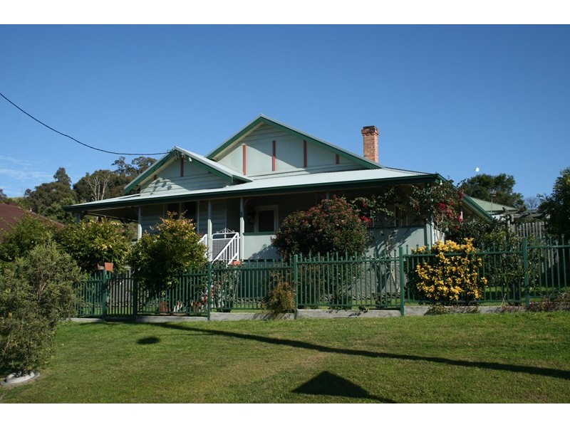 90 Eloiza Street, Dungog NSW 2420