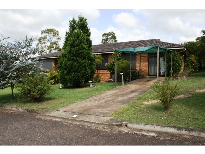 2 Baird Street, Dungog NSW 2420