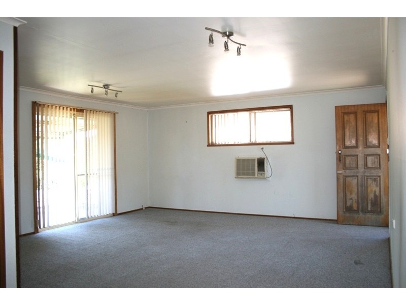 95 Lord Street, Dungog NSW 2420