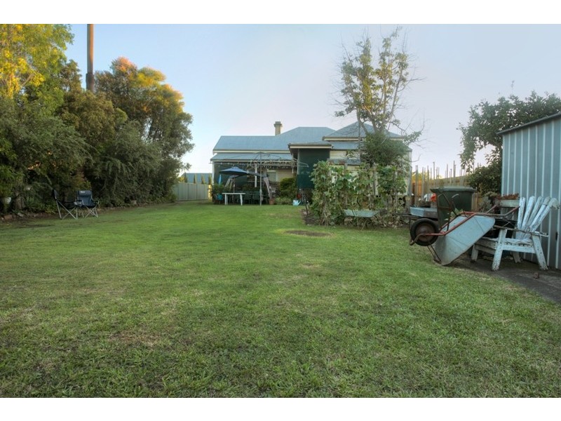 7 Mackay Street, Dungog NSW 2420