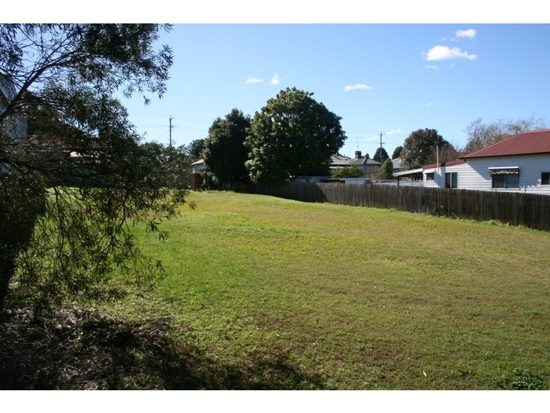 3 Gladstone Street, Dungog NSW 2420