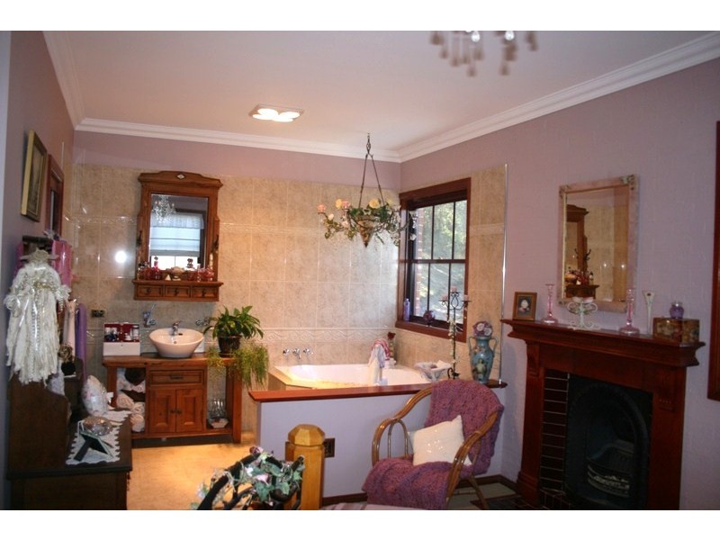 588 Webbers Creek Road, Paterson NSW 2421