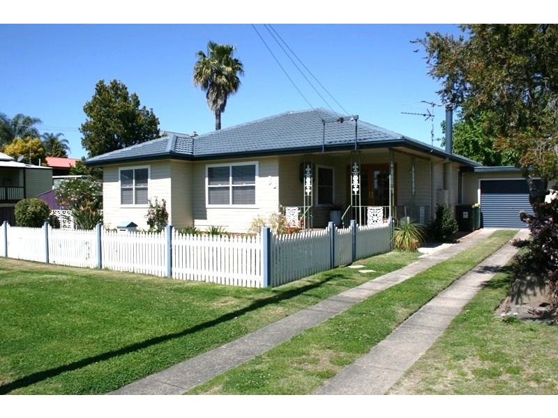 68 Mackay Street, Dungog NSW 2420