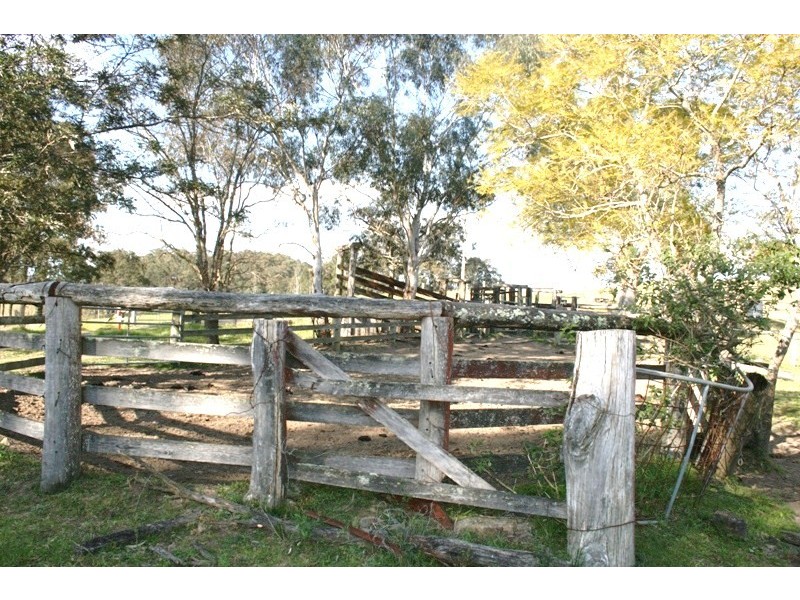 25 Brewers Lane, Dungog NSW 2420