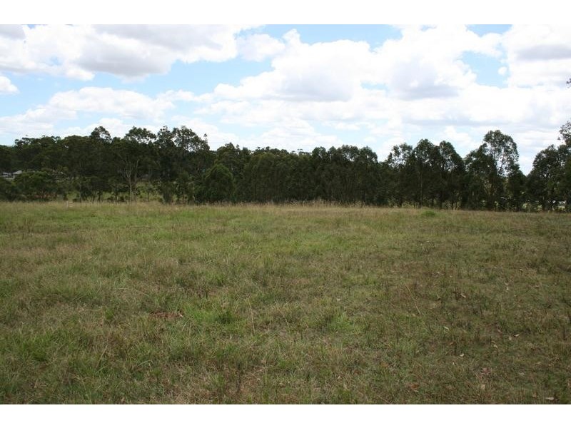 1 Royseton Avenue, Clarence Town NSW 2321