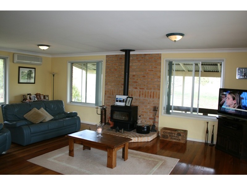 42 Welshmans Creek Road, Dungog NSW 2420