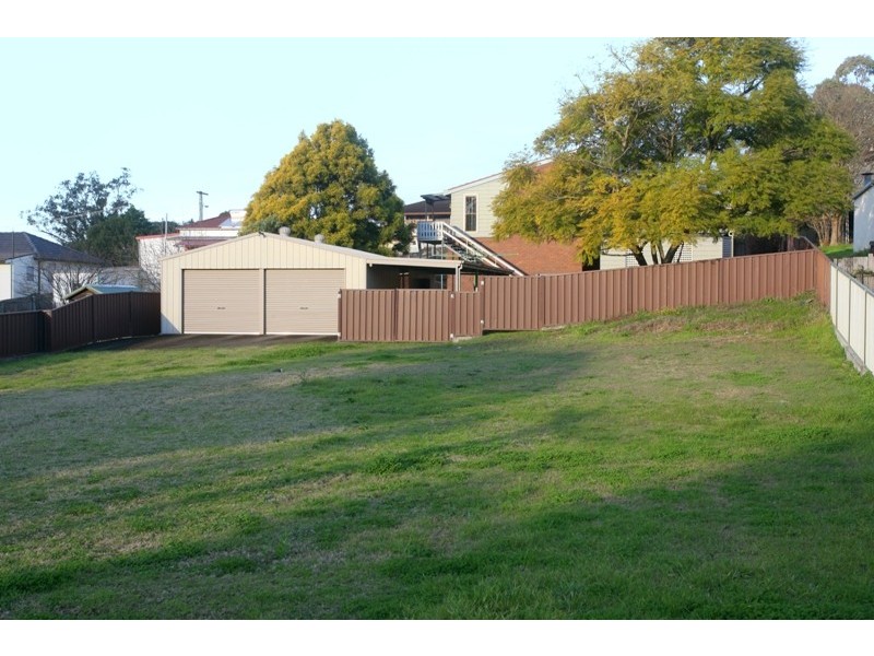 11 Hancock Avenue, Dungog NSW 2420
