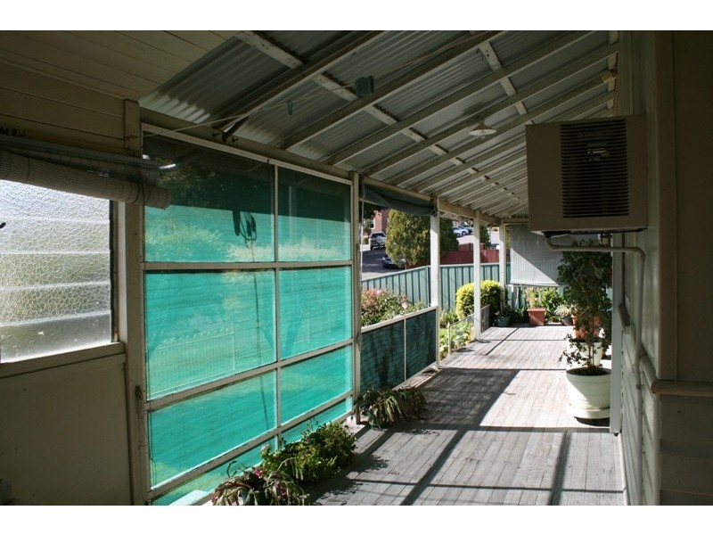 16 Mackay Street, Dungog NSW 2420