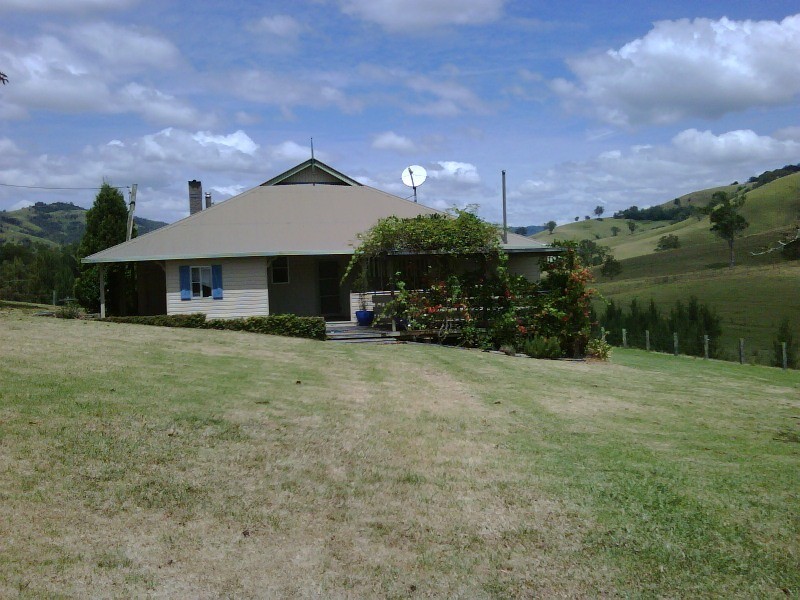 581-583 Chads Creek Road, Gresford NSW 2311