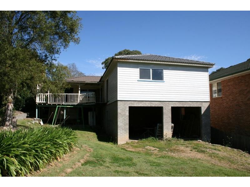 9 Carlton Avenue, Dungog NSW 2420