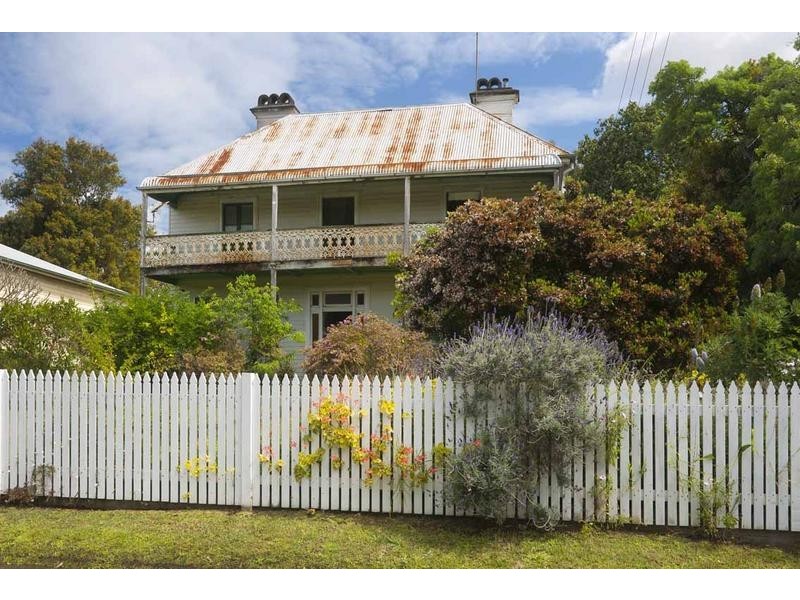 26 Dowling Street, Dungog NSW 2420