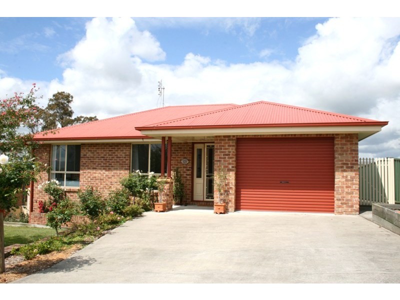 20 Melbee Circuit, Dungog NSW 2420
