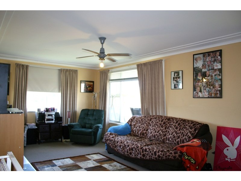 21 Myles Street, Dungog NSW 2420