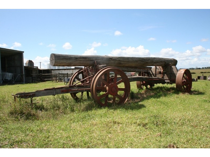 . CLEARING SALE, Millers Forest NSW 2324