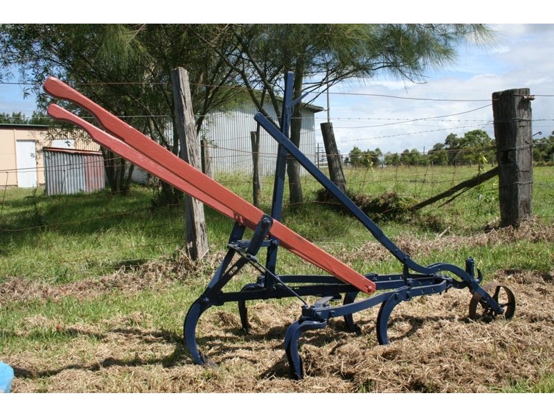 . CLEARING SALE, Millers Forest NSW 2324